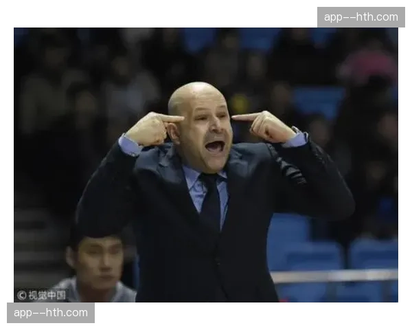 北京主帅深夜开会研究防守 强调思想心理不稳定影响防守质量